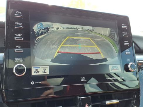 Used 2021 Toyota Camry XSE FWD image 11