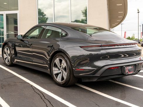 Used 2023 Porsche Taycan w/ Premium Package RWD image 18
