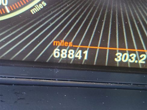 Used 2017 BMW X5 xDrive40e image 26