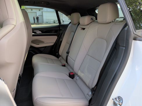 Used 2024 Porsche Macan 4 Electric AWD/4WD image 30