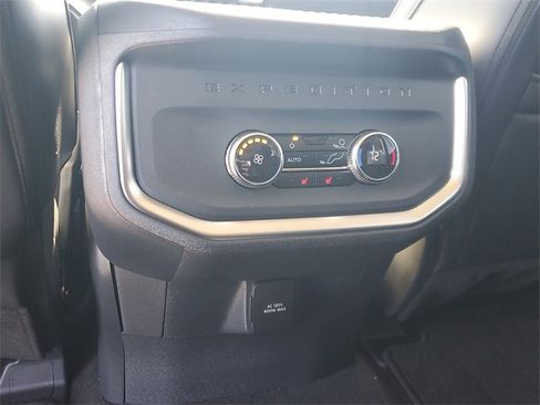 New 2026 Ford Expedition Platinum w/ Driver's Package image 14