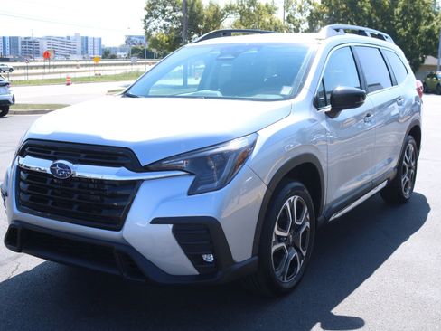 New 2025 Subaru Ascent Limited w/ Popular Package #2 image 8