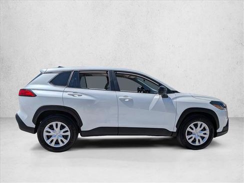 Used 2024 Toyota Corolla Cross L FWD image 4