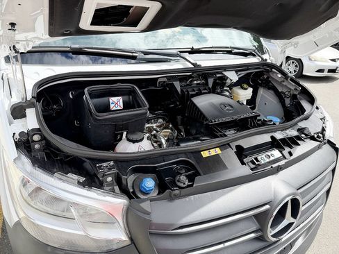 Used 2023 Mercedes-Benz Sprinter 2500 w/ Parking Package image 30