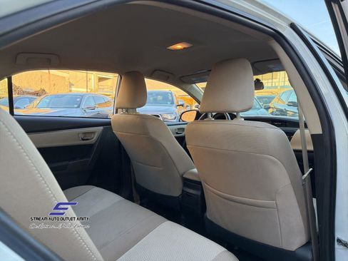 Used 2016 Toyota Corolla LE image 15