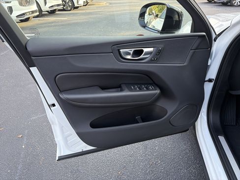 Certified 2025 Volvo XC60 B5 Plus image 14