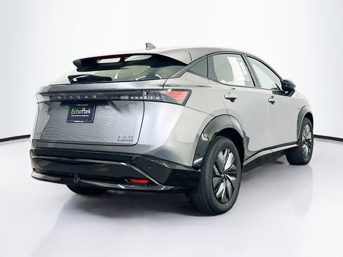 Used 2023 Nissan Ariya AWD image 9