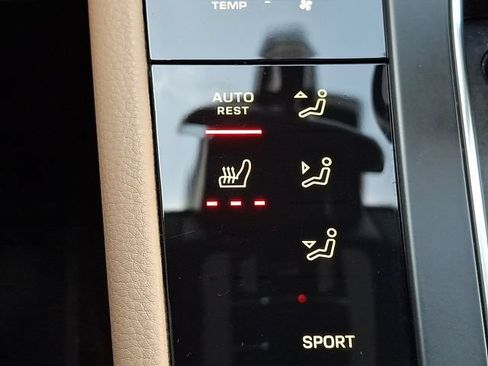 Certified 2026 Porsche Macan AWD/4WD image 27