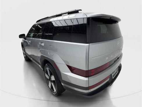 Used 2025 Hyundai Santa Fe Limited FWD image 10