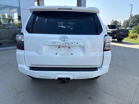 Used 2019 Toyota 4Runner SR5 Premium AWD/4WD image 6