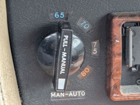 Used 1990 Jaguar XJS V12 Convertible image 21