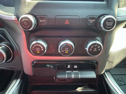 Used 2020 RAM 1500 Big Horn AWD/4WD image 23