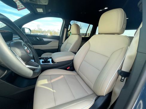 Used 2025 Buick Enclave Preferred image 21