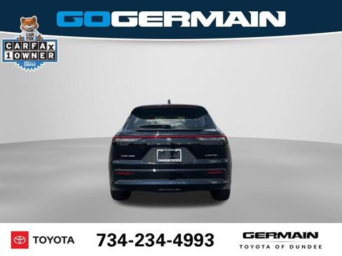 Used 2025 Toyota Crown Signia AWD/4WD image 9
