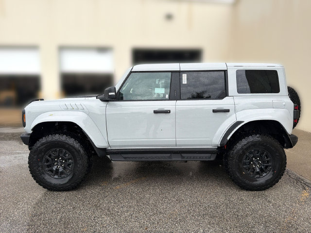 New 2026 Ford Bronco Raptor w/ Interior Carbon Fiber Pack AWD/4WD image 10