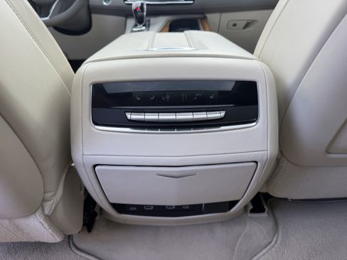 Used 2021 Cadillac Escalade ESV Premium Luxury Platinum RWD image 30