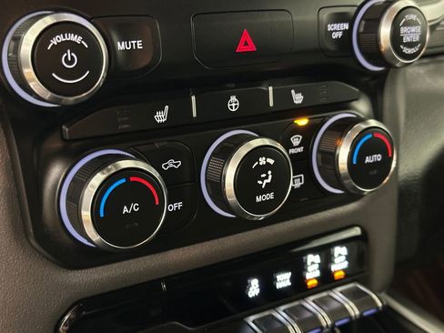 Used 2022 RAM 1500 Big Horn image 23
