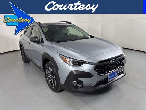 Used 2025 Subaru Crosstrek 2.0i Premium AWD/4WD image 1