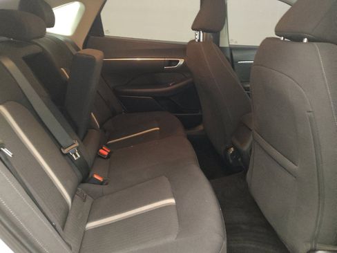 Used 2023 Hyundai Sonata SEL w/ Preferred Accessory Package image 19