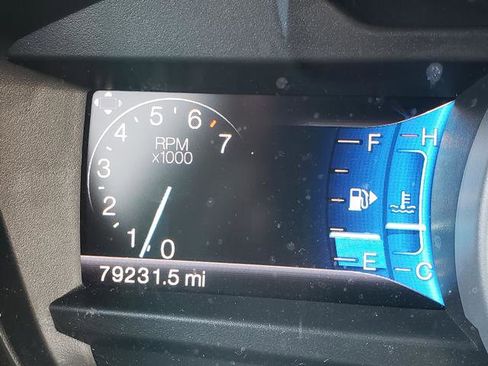 Used 2015 Ford Explorer XLT w/ Equipment Group 202A image 26