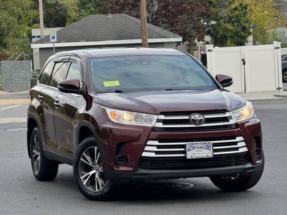 Used 2019 Toyota Highlander LE