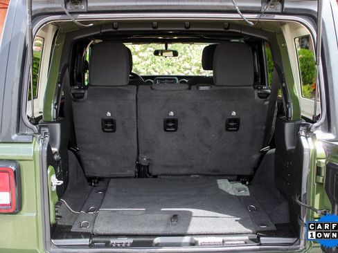 Used 2022 Jeep Wrangler Unlimited Sport image 9