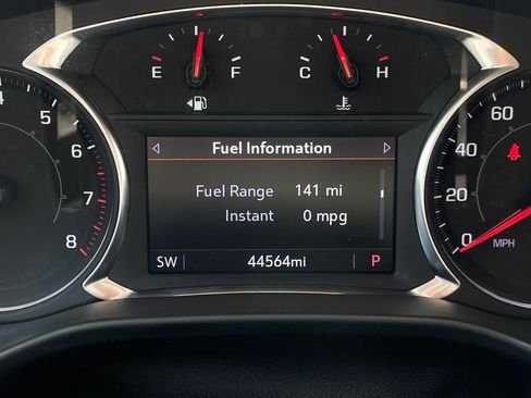 Used 2023 GMC Acadia SLT FWD image 15