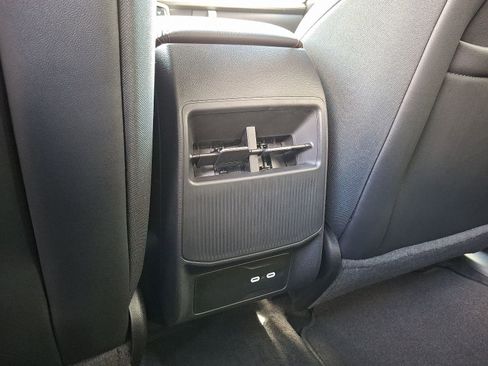 New 2026 Jeep Cherokee Limited image 7