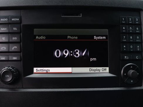 Used 2016 Mercedes-Benz Sprinter 2500 image 26