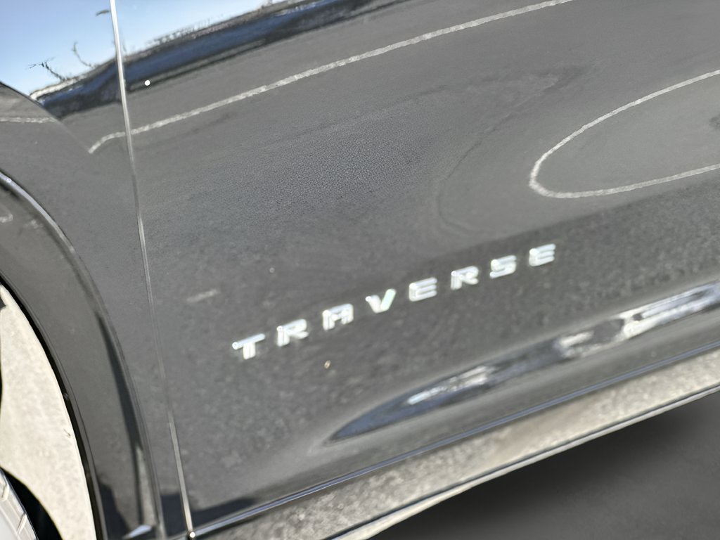 Used 2026 Chevrolet Traverse High Country FWD image 32