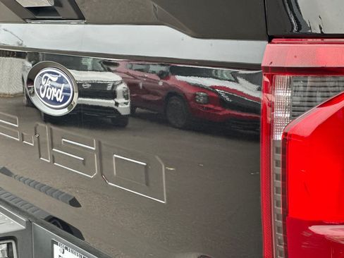 Used 2024 Ford F150 XLT AWD/4WD image 26