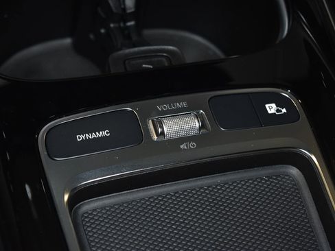 Certified 2025 Mercedes-Benz GLA 250 4MATIC image 15