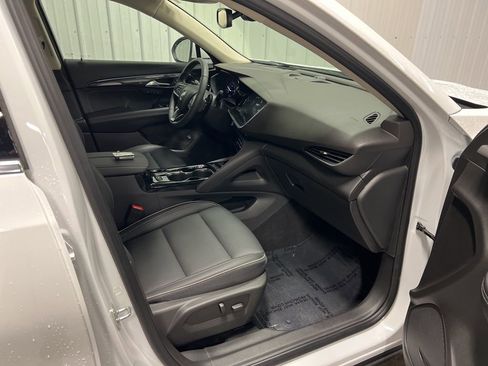 Certified 2023 Buick Envision Essence image 8