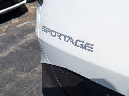 Used 2025 Kia Sportage EX w/ EX Premium Package image 7