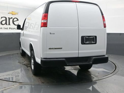 New 2026 Chevrolet Express 2500 image 13