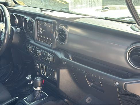 Used 2022 Jeep Wrangler Unlimited Sport image 27