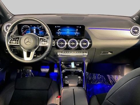 Used 2023 Mercedes-Benz GLA 250 4MATIC image 16