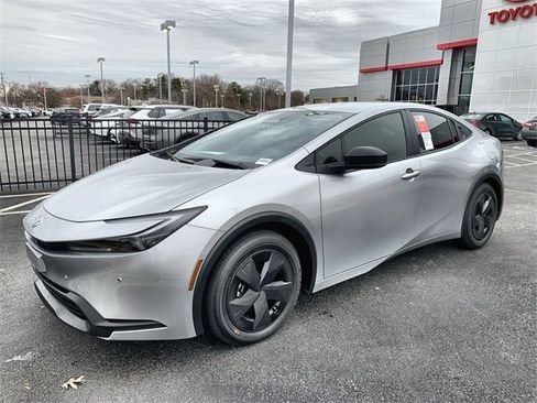 New 2026 Toyota Prius LE image 1