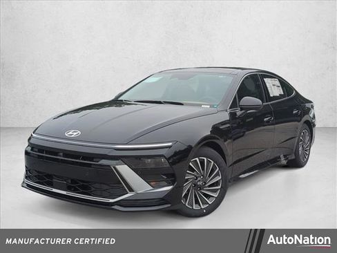 Certified 2025 Hyundai Sonata Limited FWD image 1
