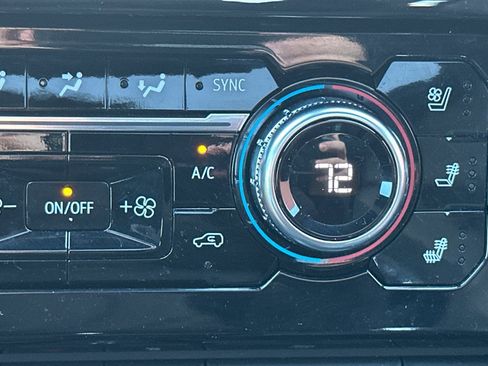 Used 2025 GMC Sierra 2500 AT4 w/ AT4 Premium Plus Package image 29