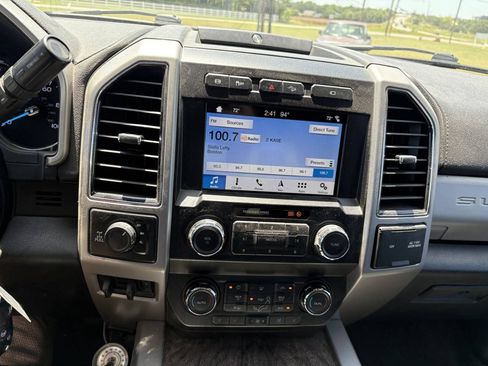 Used 2019 Ford F250 Lariat w/ Lariat Value Package AWD/4WD image 21
