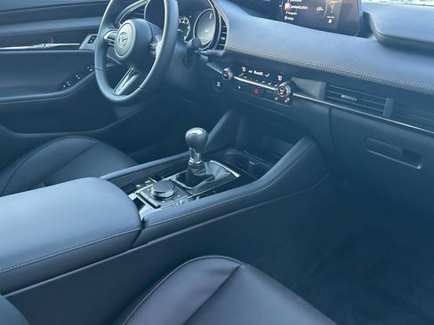 New 2026 MAZDA MAZDA3 2.5 S Hatchback w/ Premium Pkg image 17
