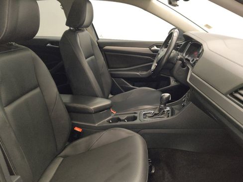 Used 2019 Volkswagen Jetta SE image 21