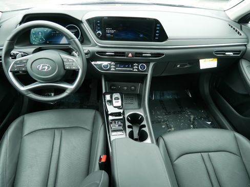 Used 2023 Hyundai Sonata Limited image 13