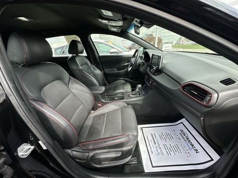 Used 2018 Hyundai Elantra GT Sport FWD image 23