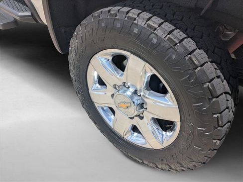 Used 2023 Chevrolet Silverado 2500 LTZ w/ LTZ Plus Package AWD/4WD image 21
