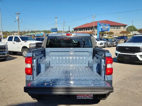 New 2025 Ford Maverick XLT w/ XLT Luxury Package FWD image 8