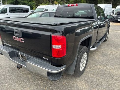 Used 2018 GMC Sierra 1500 SLE w/ SLE Value Package AWD/4WD image 2