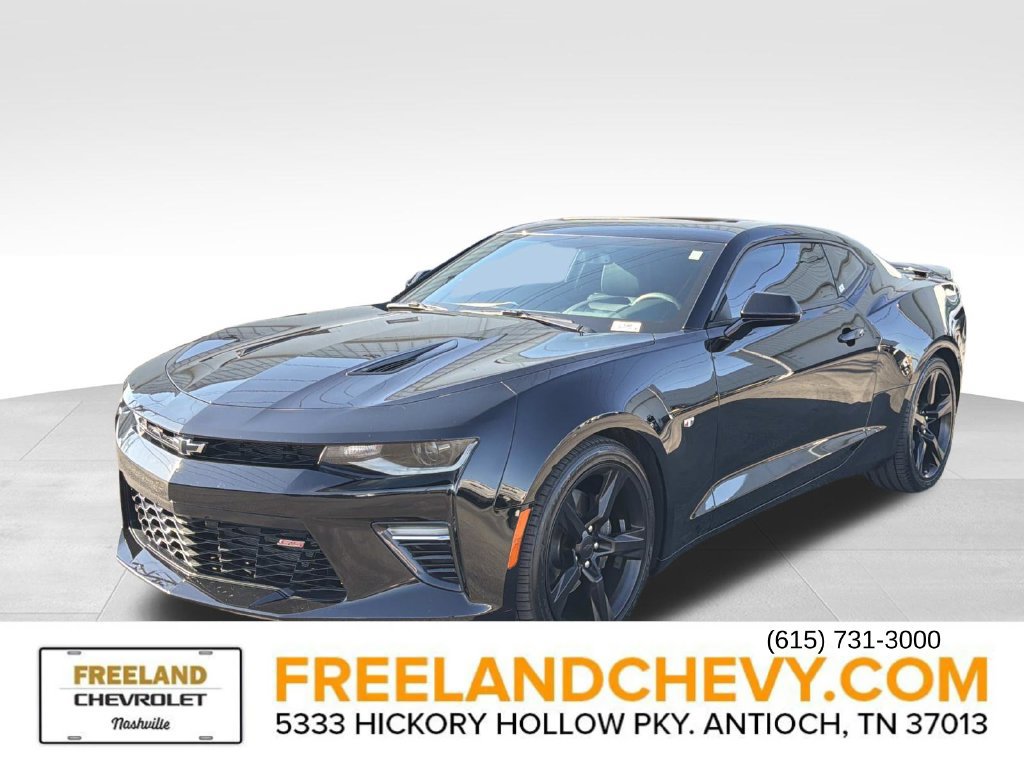 Used 2018 Chevrolet Camaro SS RWD image 7