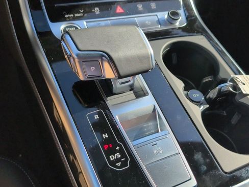 New 2026 Audi Q8 Premium Plus image 16